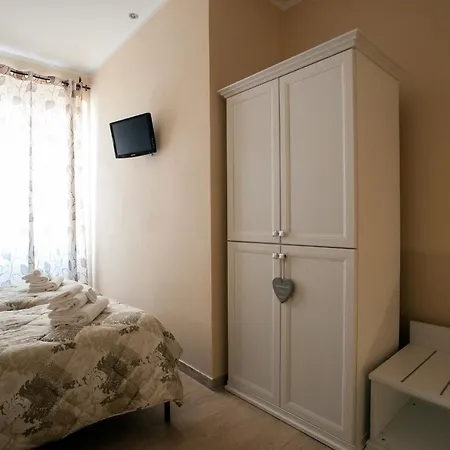 Guest house Rest 2*